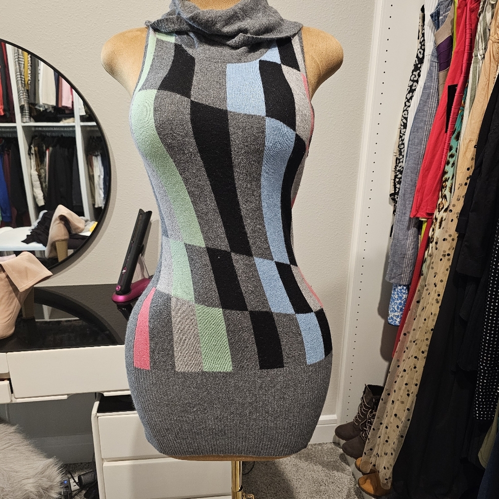 Color block sweater/sweater dress